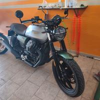 Moto Guzzi V7 Centenario