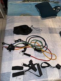 Elastici di allenamento con varie resistenze + Trx