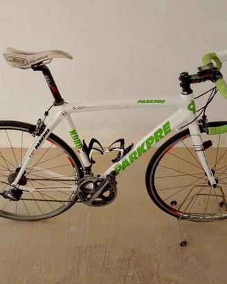 bicicletta da corsa in carbonio parkpre 980k