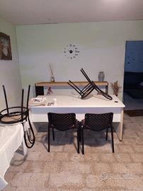 Locale semint.mq 65 con w.c. TV vicino Municipio