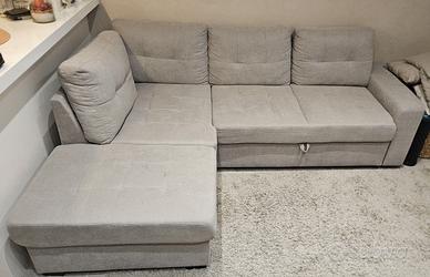 Divano letto spazioso