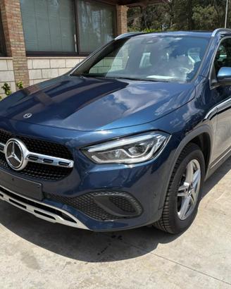 MERCEDES-BENZ GLA 200 d Automatic