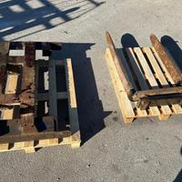 forche con castello per telescopico o pala gommata