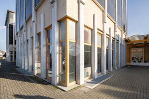 NEGOZIO A SANT'ANGELO LODIGIANO