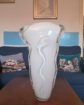 Vaso di design in vetro bianco e trasparente 