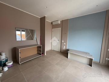 3 LOCALI A CORIGLIANO-ROSSANO