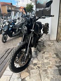 Leoncino 500 Trail argento con bloccaruota