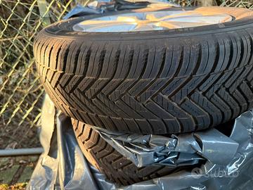 Cerchi in lega kia rio 2013 gomme nuove