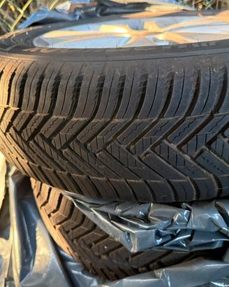Cerchi in lega kia rio 2013 gomme nuove