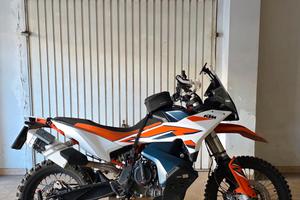 KTM 890 Adventure R 2024