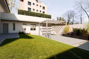Villa di 254 m² con 5 locali e box auto a Monza