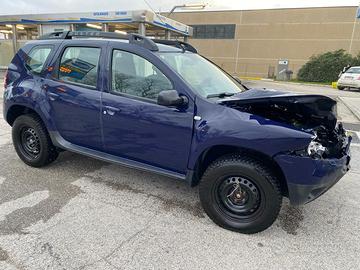 Dacia Duster 1.5 diesel  incidentata