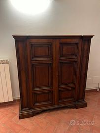 Credenza alta