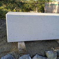 pietra massello  50x50 h mt1 peso 12 qli