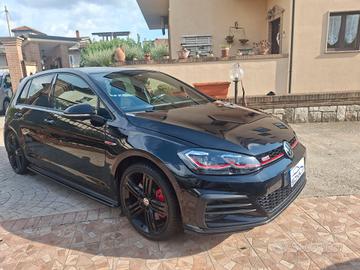 Volkswagen Golf GTI Performance 2.0 245 CV TSI 5p.