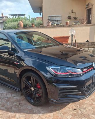 Volkswagen Golf GTI Performance 2.0 245 CV TSI 5p.