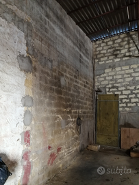 Garage / deposito ampia quadratura