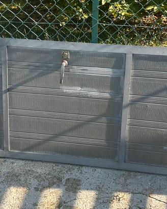Porta in ferro per esterno