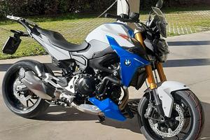 BMW F 900 R anno 2023