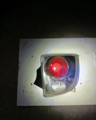 Faro posteriore dx Toyota celica t23