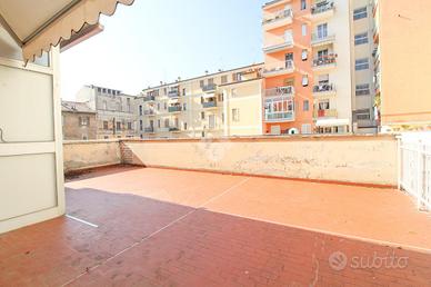 3 LOCALI A SAN BENEDETTO DEL TRONTO