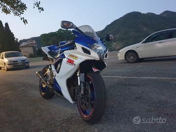 SUZUKI GSX R 600 prezzo trattabile