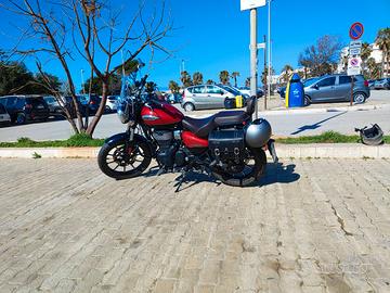 Meteor 350 Royal Enfield SUPERNOVA