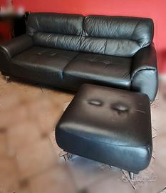 Divano 3 posti in pelle+pouf 