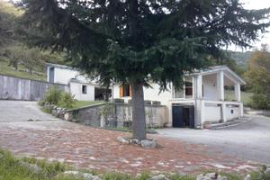Terreno con casale e 2 vani accessori