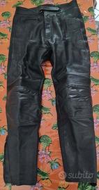 Pantaloni in pelle da moto