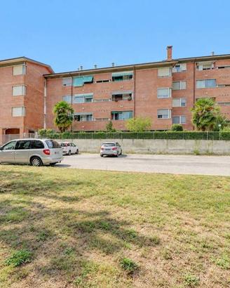 Appartamento di 120 m² con 5 locali e box auto a C