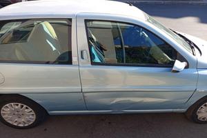* Lancia Y 1.2 60CV -