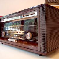 Philips B5X44A/04 radio stereo a valvole OTL