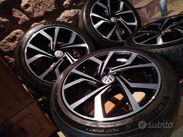 Cerchi Brescia 17 " (5x112) gommati Michelin 