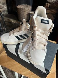 Scarpe adidas