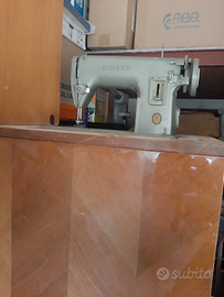 Macchina da cucire Singer anni 60