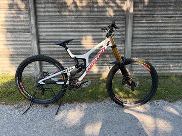 Santa Cruz V10 2018