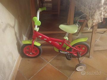 Bicicletta con rotelle