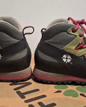 scarpone trekking donna marca fitwell 38