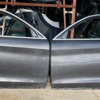 Cofano posteriore e sportelli alfa roeo stelvio