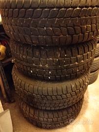 Gomme invernali 265 70 R15