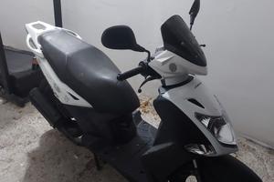 kimco 50 cc.quatro tempi