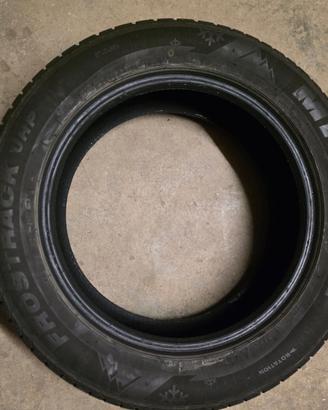 Pneumatici invernali MINERVA FROSTRACK UHP 235/55