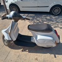Piaggio Vespa 50