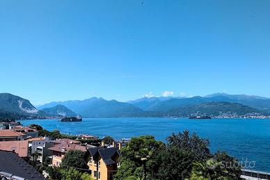 Bilocale ristrutturato vista lago e isole