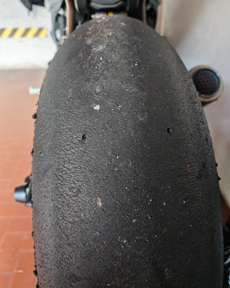 Coppia Bridgestone V02 soft slick (ant+post)