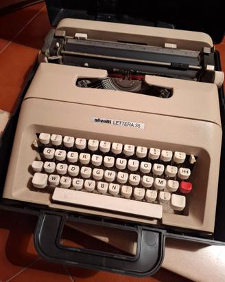 Macchina da Scrivere Olivetti Lettera 35
