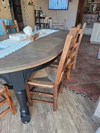 TAVOLO DI LEGNO PESANTE CON SEDIE