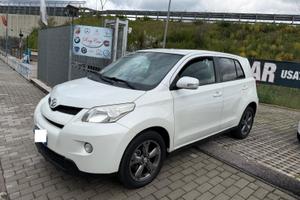 Toyota Urban Cruiser 1.4 D-4D AWD Lounge X-08/2012