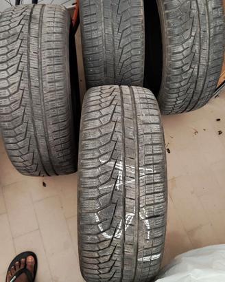 4 Gomme Invernali Hankook 205/45 R17 – Buono stato